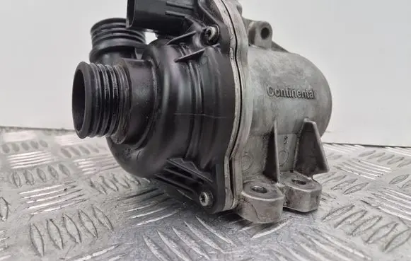 BMW 7 F01 F02 F03 F04 Water pump 9455978