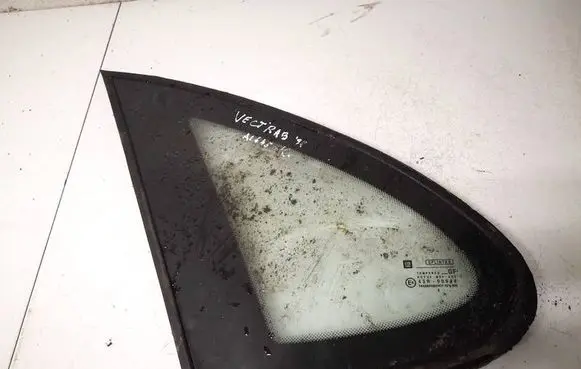 Opel Vectra B Rear side window as2
