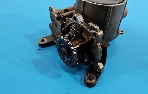 Opel Astra K Oil pump 759401080 IMPRK1537388