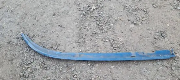 Under headlight/headlamp trim