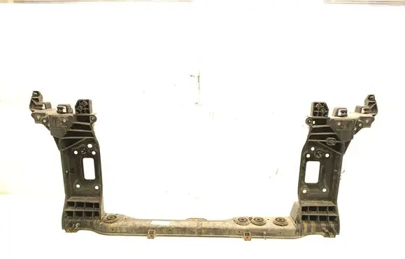 Hyundai Tucson TL Radiator support slam panel