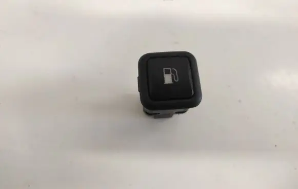 Volkswagen Golf IV Fuel tank opening switch 03000313 3B0959833A