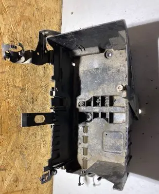 Opel Astra J Battery tray 