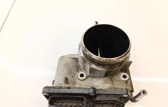 Mazda CX-5 Throttle valve SH01136B0