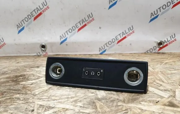 BMW X5 E70 AUX in-socket connector 6930562 6963375
