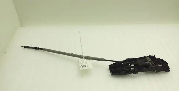 Rear door exterior handle/bracket