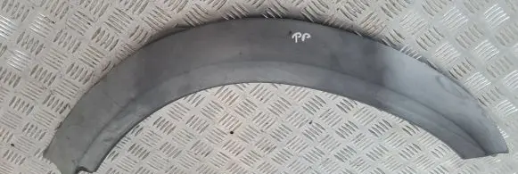 Nissan Terrano Front arch trim 