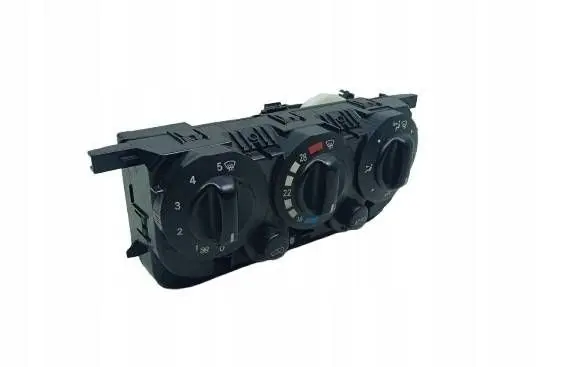 Mercedes-Benz A W169 Climate control unit 1688302285