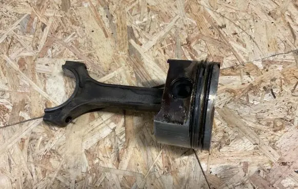 Porsche Cayenne (9PA) Connecting rod/conrod 