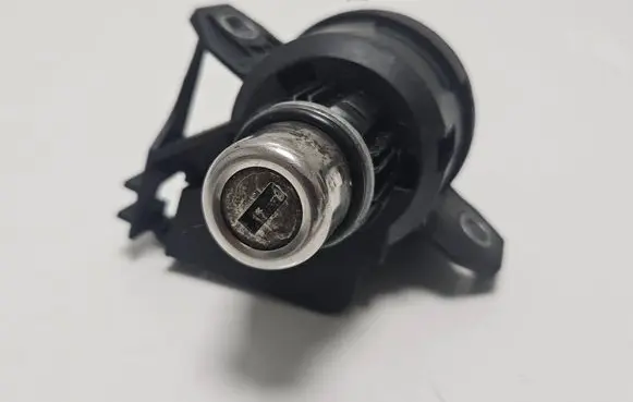 BMW 3 E90 E91 Tailgate exterior lock 7167321 10862510