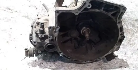 Mazda 323 F Manual 5 speed gearbox