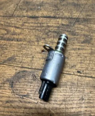 Camshaft vanos timing valve