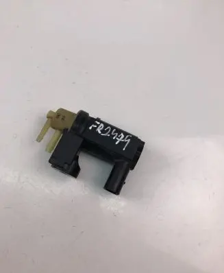 Volvo S90, V90 Turbo solenoid valve 31339808