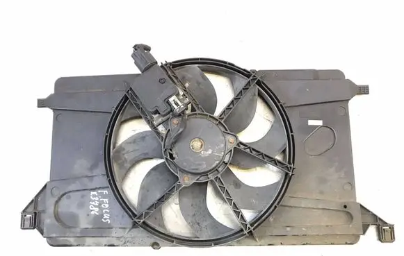 Ford Focus C-MAX Radiator cooling fan shroud 3m518c607ec K3786