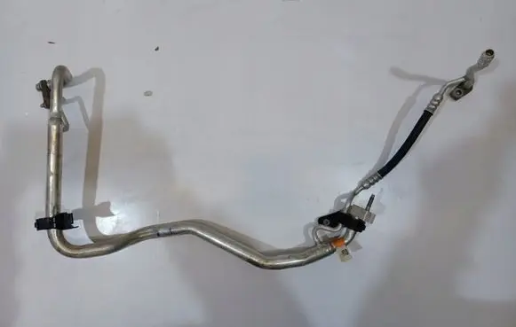 Ford Kuga I Air conditioning (A/C) pipe/hose 