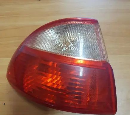 Toyota Avensis T220 Rear/tail lights 034NAI