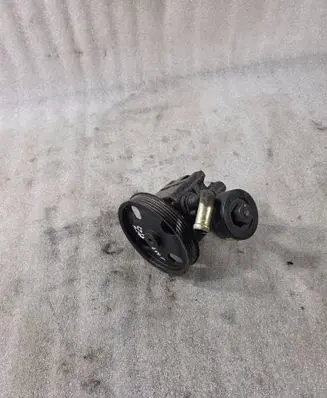Mitsubishi Galant Power steering pump 