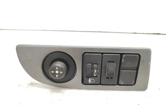 Citroen Xsara Wing mirror switch 9637249977