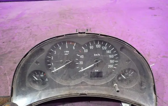Opel Corsa C Speedometer (instrument cluster) 