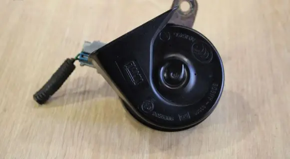 Chevrolet Captiva Horn signal