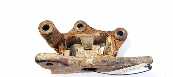 Honda Accord Engine mount bracket 