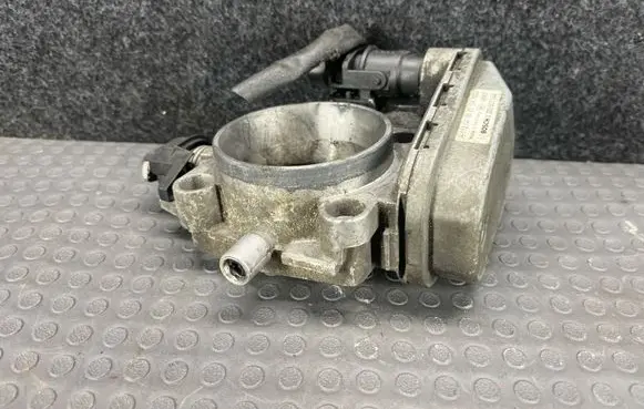 Mercedes-Benz CLK A208 C208 Throttle valve 1121410025
