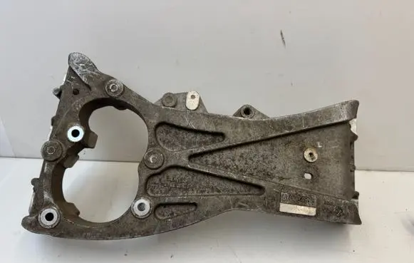 Maserati Levante Gearbox mounting bracket 670034898