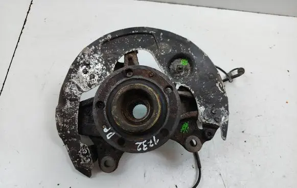 Peugeot 308 Front wheel hub 