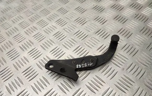 Mercedes-Benz Vito Viano W447 Sliding door lower roller guide/hinge 4715R