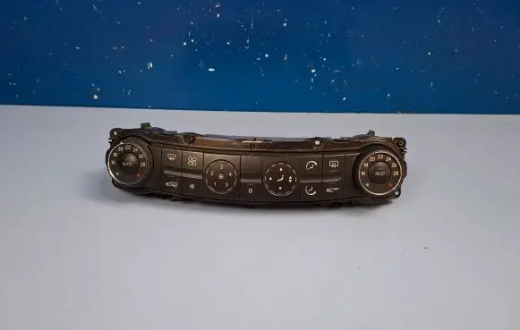Mercedes-Benz E W211 Climate control unit A2118300385