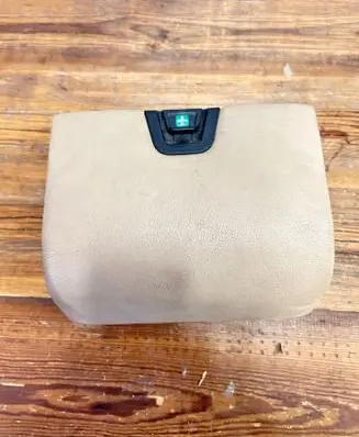 BMW 7 E38 First aid kit 803698