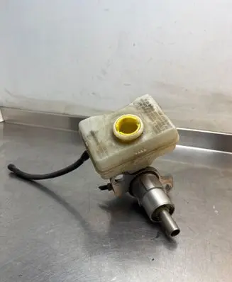 Audi A4 S4 B8 8K Master brake cylinder 