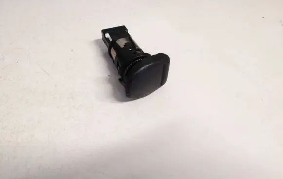Dacia Sandero Cigarette lighter 