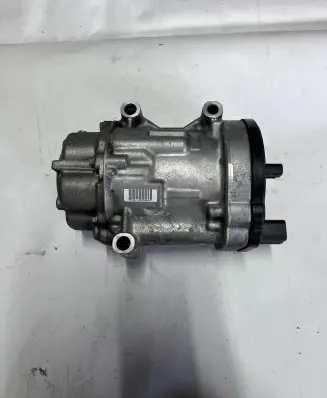 Toyota C-HR I Air conditioning (A/C) compressor (pump) 0424000240 ESB20C 10T12524