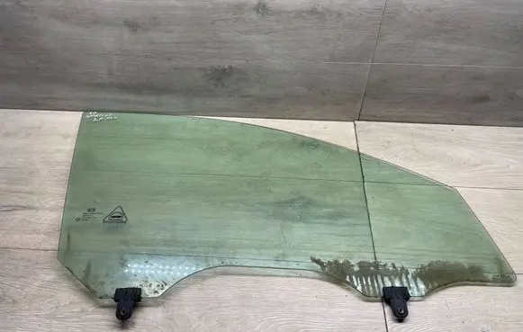 KIA Sportage Front door window glass four-door DOT618M351AS2 43R00351