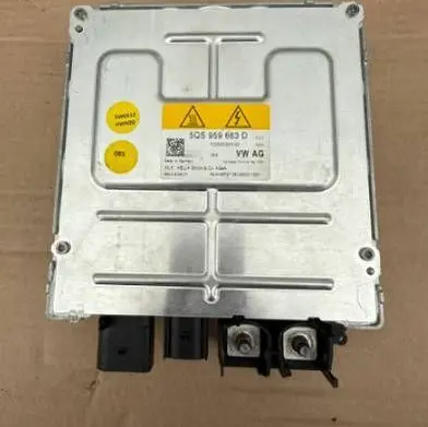 Volkswagen PASSAT B8 Voltage converter inverter 5QS959663D 5Q6959663D