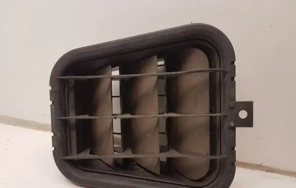 Audi A6 S6 C6 4F Quarter panel pressure vent 4B0819181B