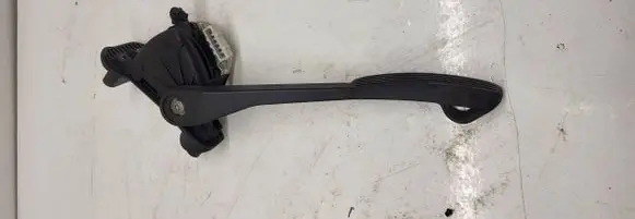 Volvo S60 Accelerator throttle pedal 6PV00853700 30636003