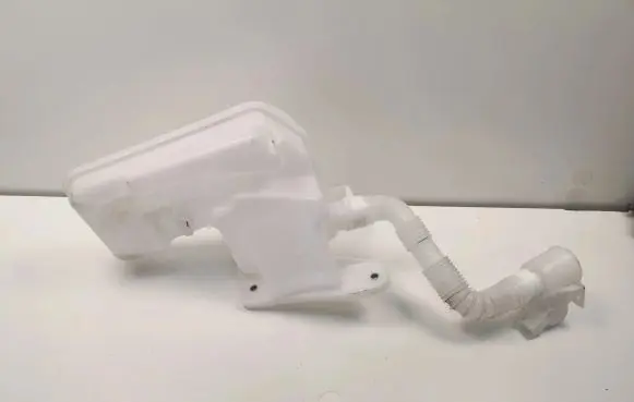 Skoda Octavia Mk4 Windshield washer fluid reservoir/tank 5E3955448A