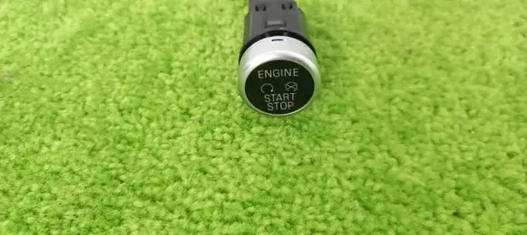 Ford Kuga II Engine start stop button switch D3L0B