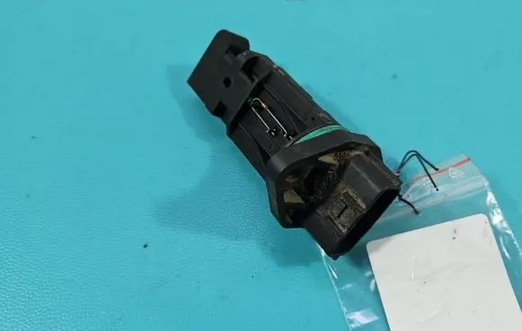 Nissan Almera N16 Mass air flow meter 385201B IMPRK1567574