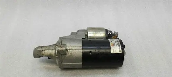 Mercedes-Benz CLS C219 Starter motor A0061515901
