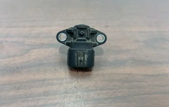 Mitsubishi Eclipse Cross Air pressure sensor 1865A348