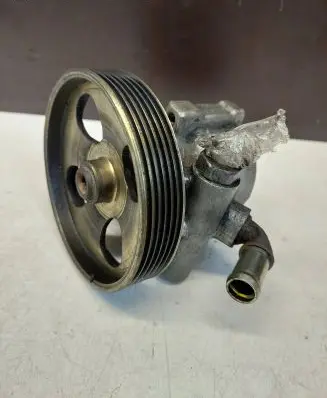 Citroen Xsara Picasso Power steering pump 9659820880