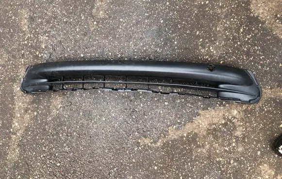Peugeot 207 Front bumper lower grill 