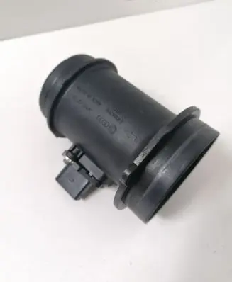 Audi A6 S6 C5 4B Mass air flow meter 059906461K