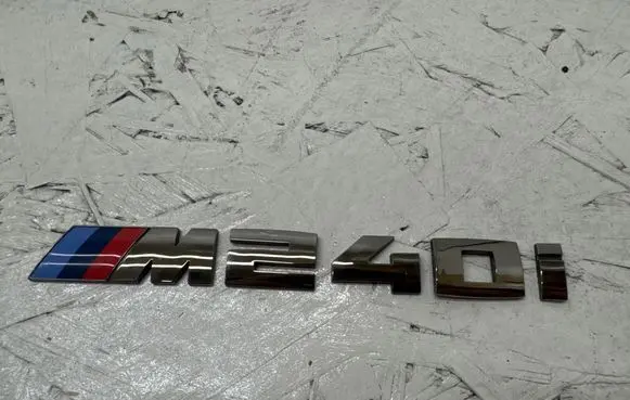 BMW 2 F22 F23 Manufacturers badge/model letters 