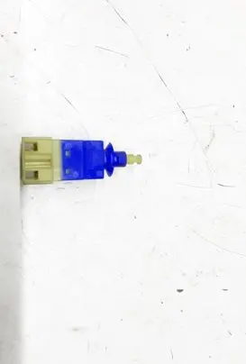 Mercedes-Benz ML W163 Brake pedal sensor switch A0015459509