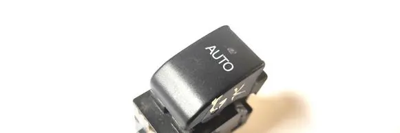 Toyota Corolla E120 E130 Electric window control switch 37077B