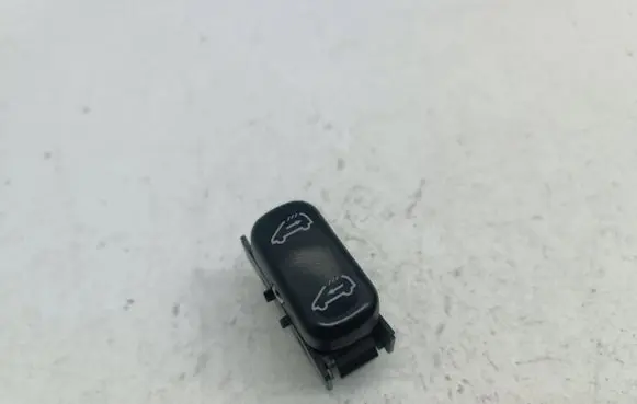 Mercedes-Benz A W168 Sunroof switch 1688202910 S501229 A1688202910